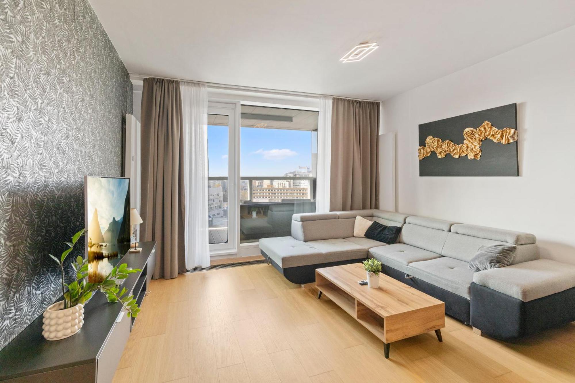 Panorama City Apartment In Downtown Area With Free Parking And Castle View Bratislava Exterior photo